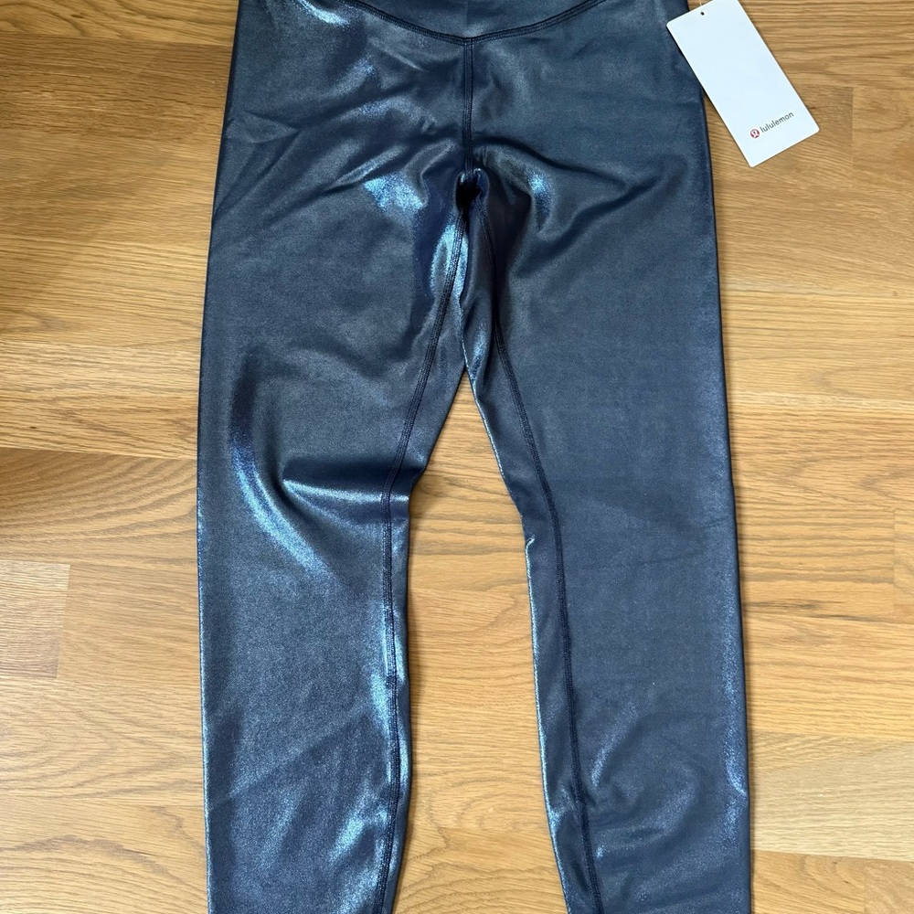 Lululemon Wunder Under SmoothCover Tight 25” Foil size 8 NWT!